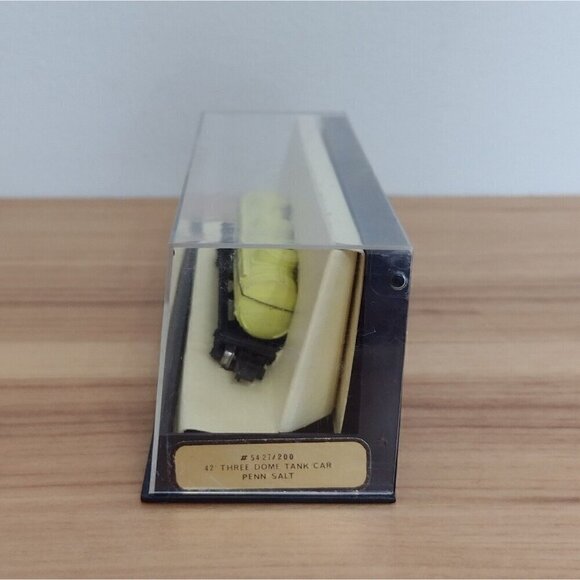 Vtg Bronco Authentic N Scale 42' Three Dome Tank Car Penn Salt - Picture 2 of 6